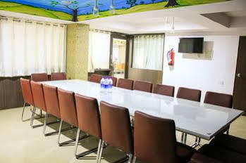 Ksr Park Hotel ไฮเดอราบัด ภายนอก รูปภาพ