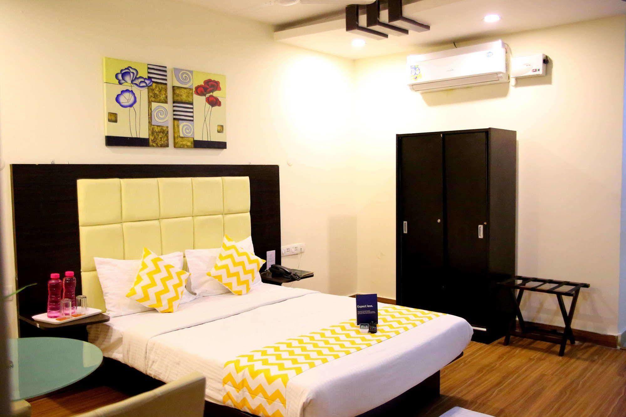 Ksr Park Hotel ไฮเดอราบัด ภายนอก รูปภาพ