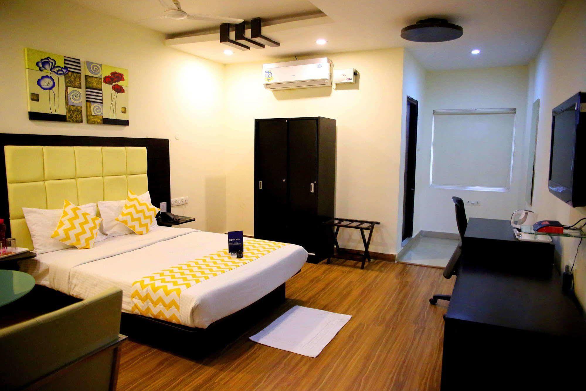 Ksr Park Hotel ไฮเดอราบัด ภายนอก รูปภาพ