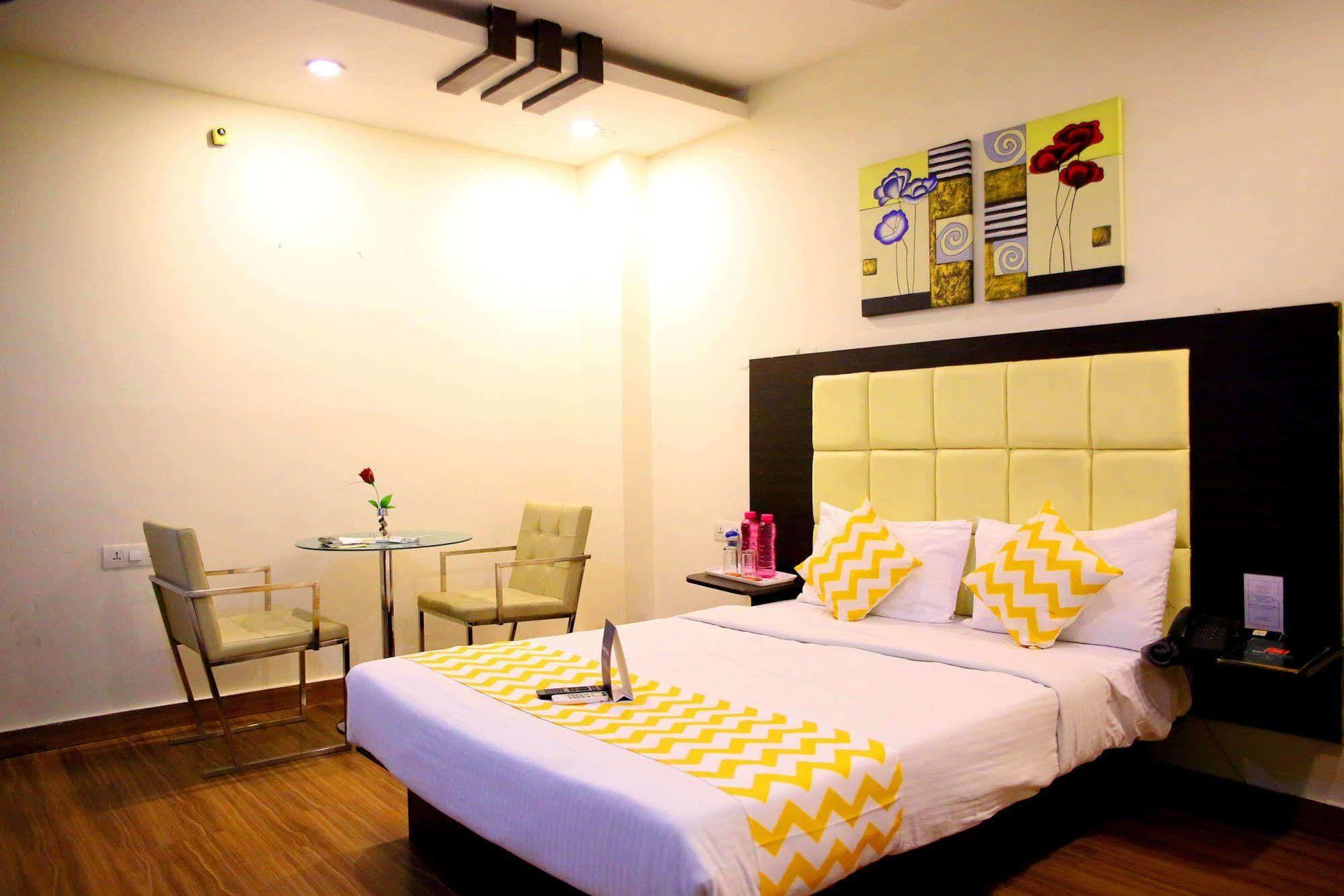 Ksr Park Hotel ไฮเดอราบัด ภายนอก รูปภาพ